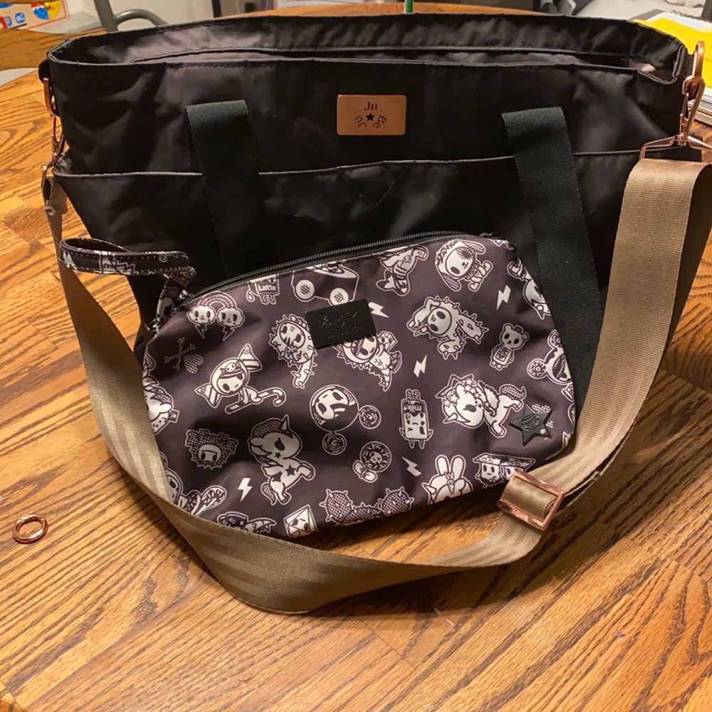 Jujube be classy with accessories